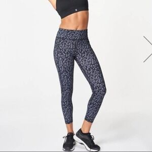 Sweaty Betty Power 7/8 Workout Leggings Black Tonal Leopard Print XS